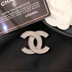  Cài Áo Nam, Nữ - Chanel Màu Trắng Pha Lê (BB) 