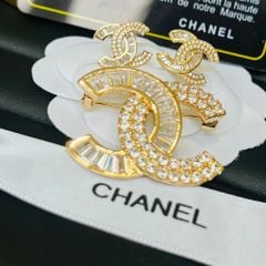  Bộ Trang Sức Chanel Vàng - Cài Áo & Bông Tai Pha Lê Trắng (AM) 