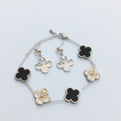  Bộ Trang Sức Cỏ 4 Lá May Mắn - Vòng Tay & Bông Tai Màu Trắng Đen Pha Lê (AH) 