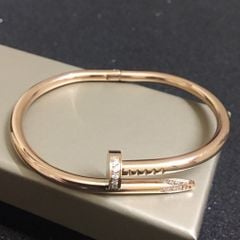  Vòng Tay Cặp Đôi Tình Yêu - Cartier Cây Đinh Màu Vàng Hồng Titan Cao Cấp Pha Lê (AC) 