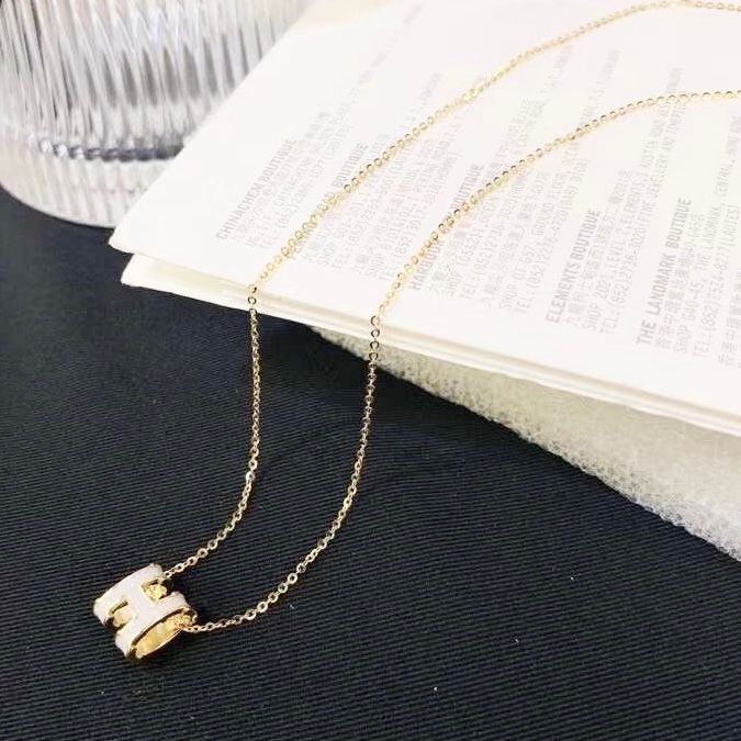  Dây Chuyền Bạc Cao Cấp - Hermes Màu Vàng Vỏ Trai Thiên Nhiên Màu Trắng (AI) 