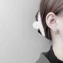  Bông Tai Cánh Hoa Ngọc Trai & Pha Lê Trắng (AH) 