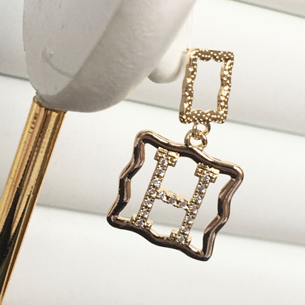  Bông Tai Hermes Màu Vàng Pha Lê Trắng Sang Trọng (AP) 