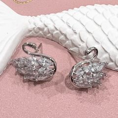  Bông Tai Thiên Nga Trắng Pha Lê (AJ) 