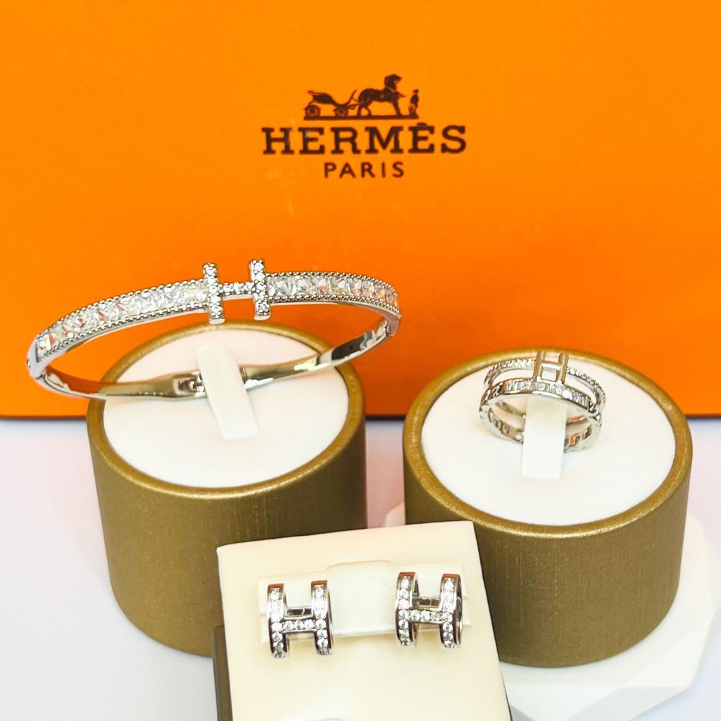  Bộ Trang Sức Hermes Trắng - Vòng Tay, Nhẫn & Bông Tai Pha Lê (AB) 