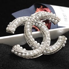  Cài Áo Nam, Nữ - Chanel Màu Trắng Ngọc Trai & Pha Lê (BH) 