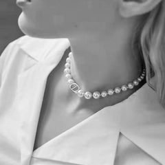  Bộ Trang Sức Dior Trắng - Vòng cổ Choker & Bông Tai Ngọc Trai, Pha Lê 3 Kiểu Đeo Quý Phái (AA) 