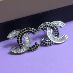  Bông Tai Chanel Bản To Màu Trắng Pha Lê Đen & Trắng Cá Tính (AH) 