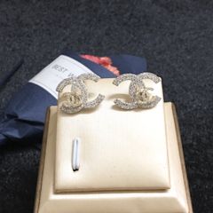  Bông Tai Chanel 2C Màu Trắng & Màu Vàng Pha Lê (BT) 