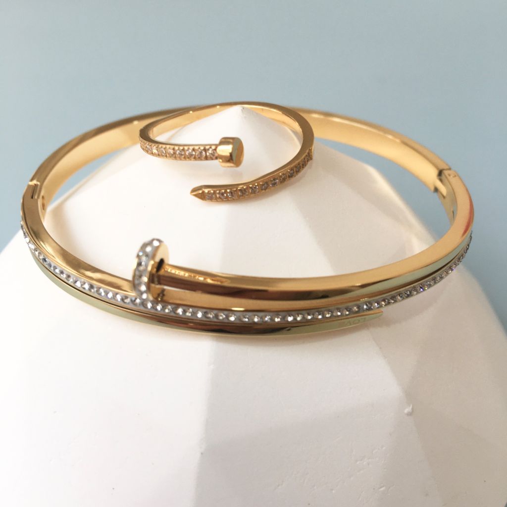  Bộ Trang Sức Cartier Titan Cao Cấp - Vòng Tay & Nhẫn Màu Vàng Pha Lê (AP) 