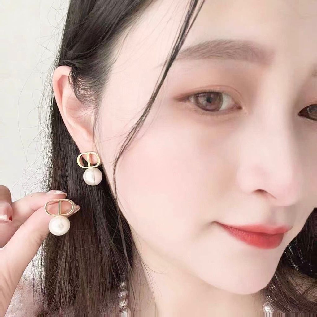  Bông Tai Dior Màu Vàng Ngọc Trai (AL) 