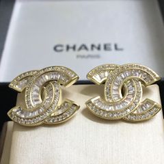  Bông Tai Chanel Bản To Màu Vàng Pha Lê Trắng (BV) 