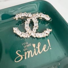  Cài Áo Nam, Nữ - Chanel Màu Vàng Bản To Pha Lê Trắng (CH) 