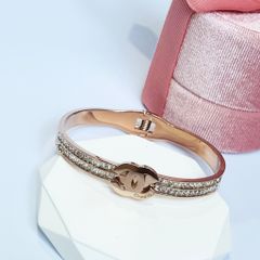  Vòng Tay TiTan Cao Cấp - Chanel Màu Vàng Hồng Pha Lê Trắng (AD) 