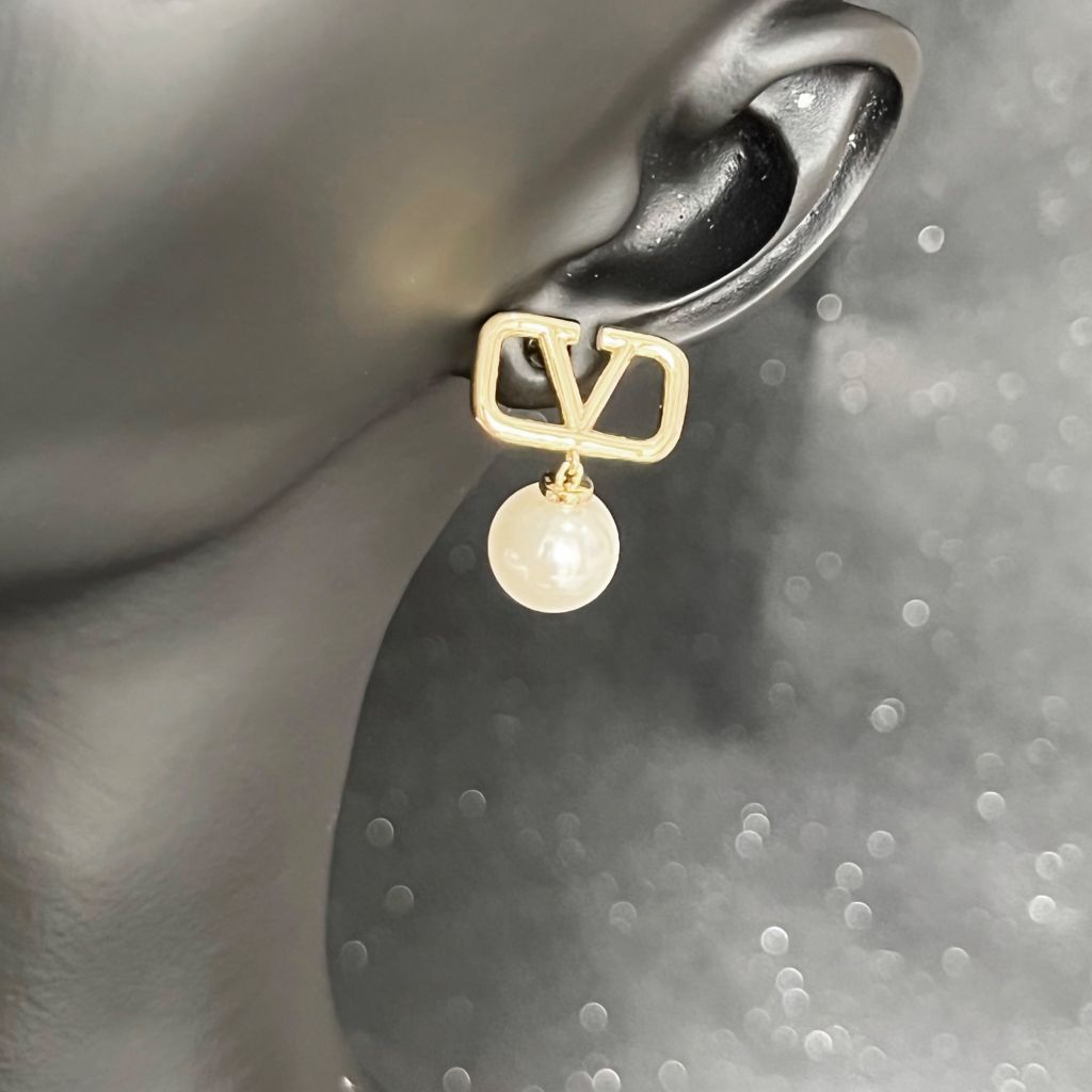  Bông Tai Valentino Màu Vàng Ngọc Trai Trắng Tinh Tế 
