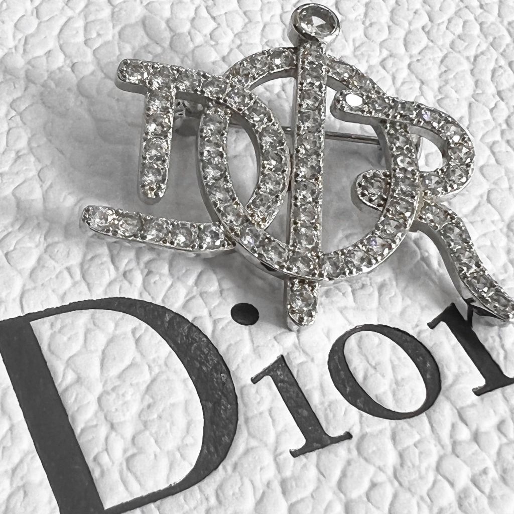  Cài Áo Nam, Nữ - Dior Màu Trắng Pha Lê (AU) 