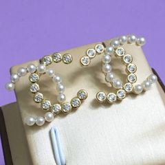  Bông Tai Chanel Bản To Màu Vàng Ngọc Trai & Pha Lê Trắng (AL) 