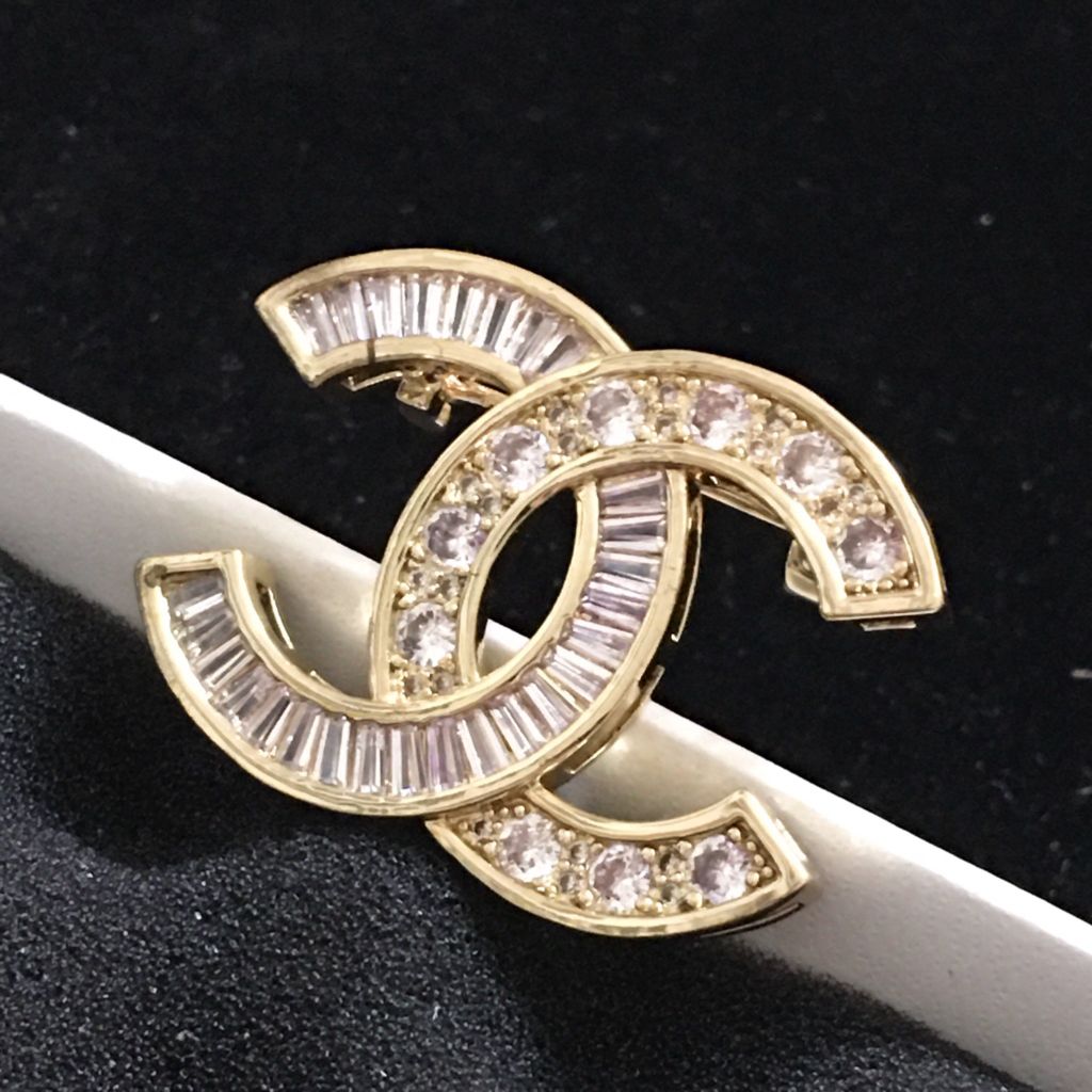  Cài Áo Nam, Nữ - Chanel Màu Vàng Pha Lê Trắng (BF) 