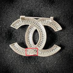  Cài Áo Nam, Nữ - Chanel Màu Trắng Pha Lê (BR) 