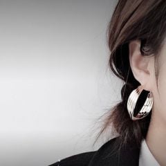  Bông Tai Khoen Tròn Xoắn Màu Trắng Cá Tính (BG) 