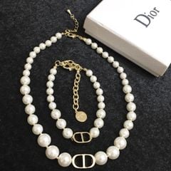  Bộ Trang Sức Dior Vàng - Vòng cổ Choker & Vòng Tay Ngọc Trai Quý Phái 