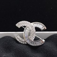  Cài Áo Nam, Nữ - Chanel Màu Trắng Pha Lê (AG) 