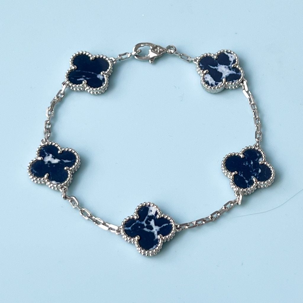  Vòng Tay Cỏ 4 Lá May Mắn Nam, Nữ Màu Trắng Xanh Cao Cấp 