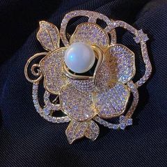  Cài Áo Hoa Hồng Vàng Ngọc Trai & Pha Lê Trắng (AK) 