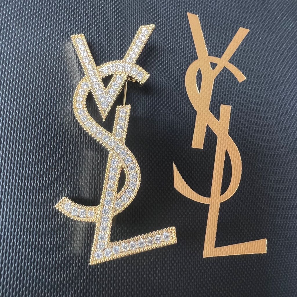  Cài Áo Nam, Nữ - YSL Vàng Bản To Pha Lê (AQ) 