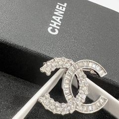  Cài Áo Nam, Nữ - Chanel Màu Trắng Pha Lê (CS) 