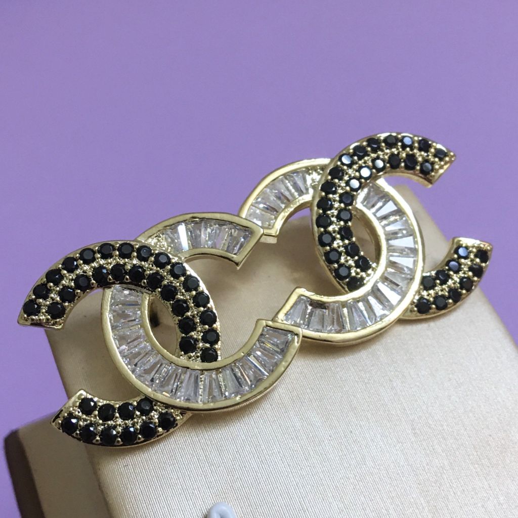  Bông Tai Chanel Bản To Màu Vàng Pha Lê Đen & Trắng Cá Tính (AI) 