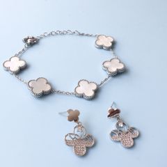  Bộ Trang Sức Cỏ 4 Lá May Mắn - Vòng Tay & Bông Tai Màu Trắng Pha Lê (AI) 