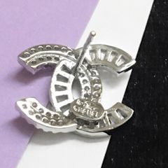  Bông Tai Chanel Màu Trắng Pha Lê (BR) 