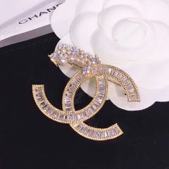  Cài Áo Nam, Nữ - Chanel Màu Vàng Ngọc Trai & Pha Lê Trắng (CF) 