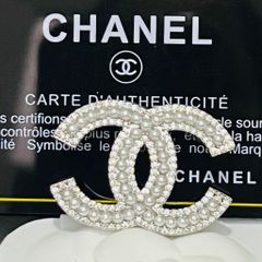  Cài Áo Nam, Nữ - Chanel Màu Trắng Ngọc Trai & Pha Lê (CZ) 