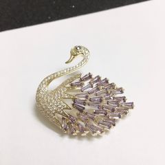  Cài Áo Con Thiên Nga Pha Lê Tím (AB) 