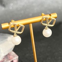  Bông Tai Valentino Màu Vàng Ngọc Trai Trắng Tinh Tế 