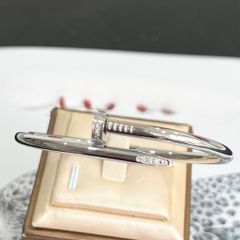  Vòng Tay Cặp Đôi Tình Yêu - Cartier Cây Đinh Màu Trắng Titan Cao Cấp Pha Lê (AO) 