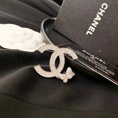  Cài Áo Chanel & Con Bướm Màu Trắng Pha Lê (CQ) 