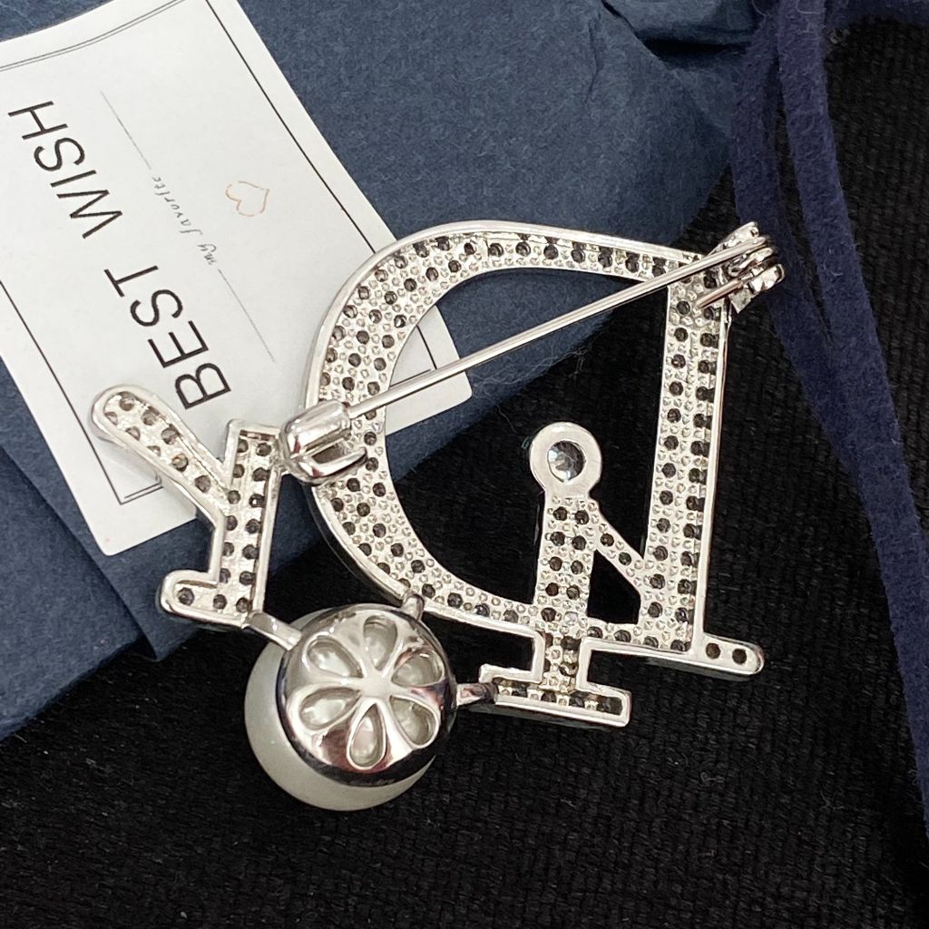  Cài Áo Nam, Nữ - Dior Màu Trắng Ngọc Trai & Pha Lê (AN) 