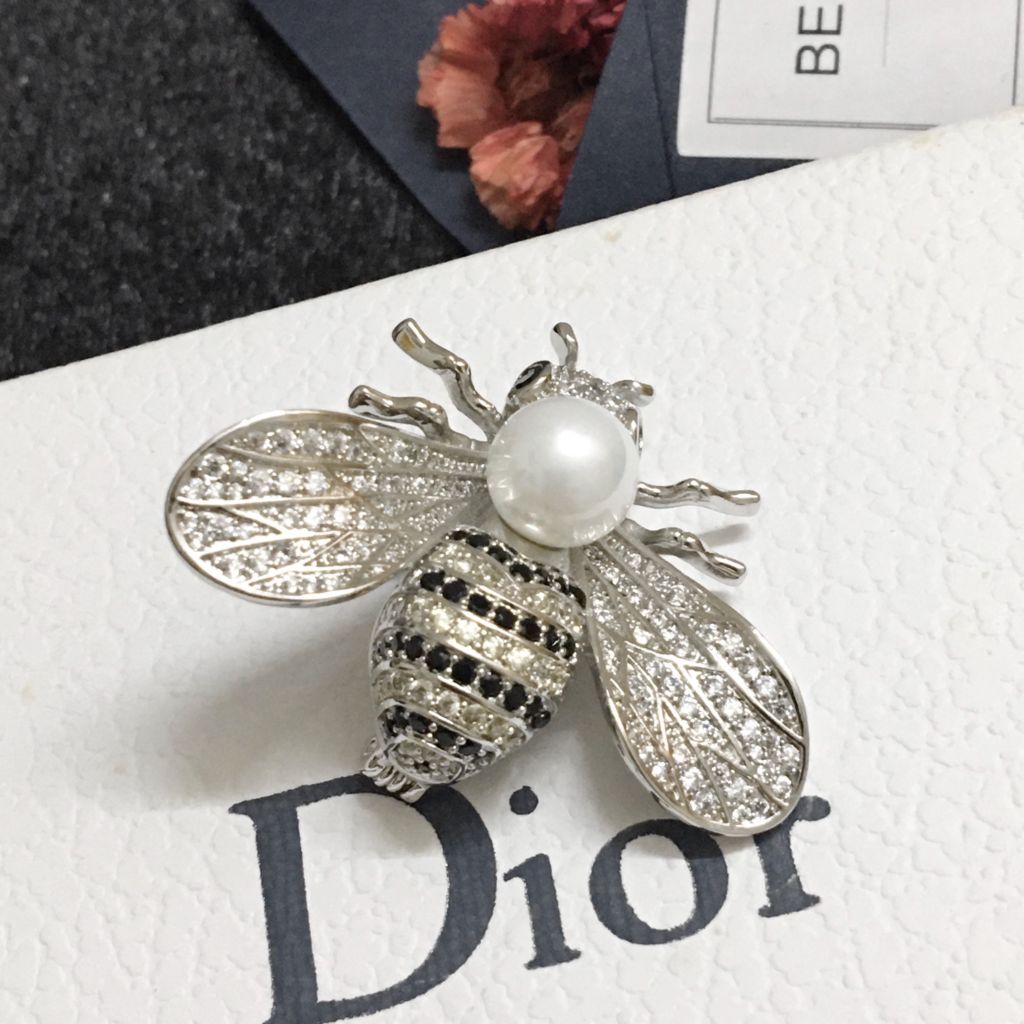  Cài Áo Nam, Nữ - Dior Con Ong Màu Trắng Ngọc Trai & Pha Lê Trắng Đen (AF) 