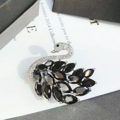  Cài Áo Con Thiên Nga Pha Lê Trắng Đen (AL) 