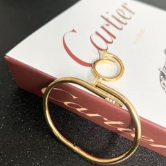  Bộ Trang Sức Cây Đinh Cartier Titan Cao Cấp - Vòng Tay & Nhẫn Màu Vàng Pha Lê (AB) 