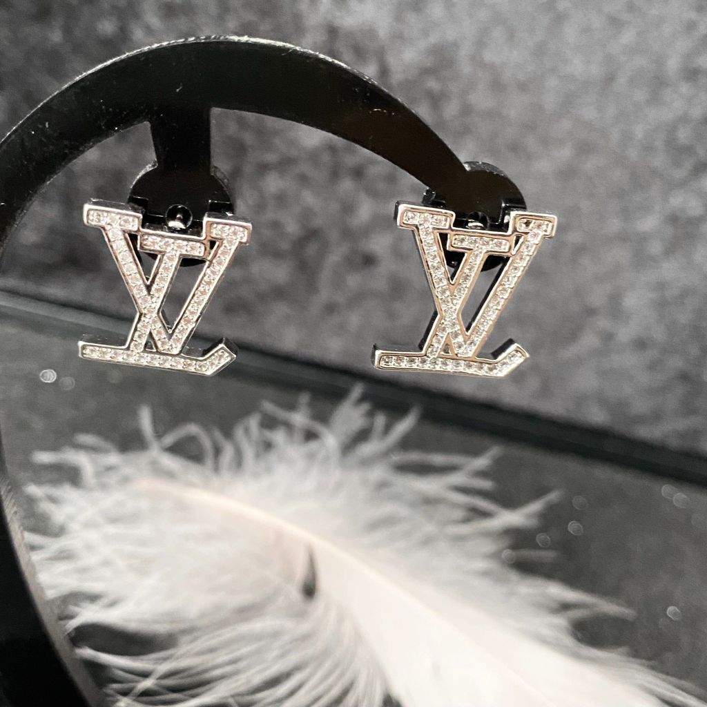  Bông Tai LV Màu Trắng Pha Lê (AD) 