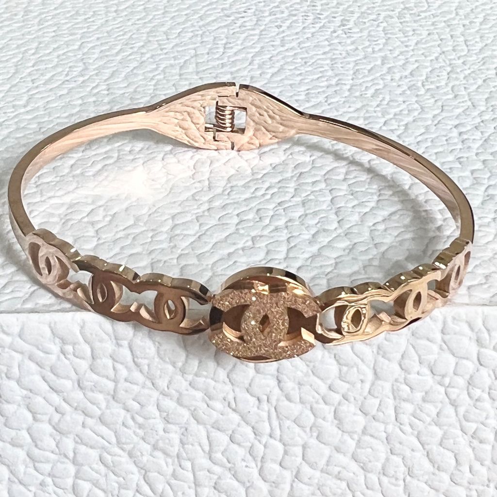  Vòng Tay TiTan Cao Cấp - Chanel Màu Vàng Hồng (AD) 