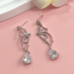  Bông Tai Con Bướm Xinh Pha Lê Trắng Tinh Tế (AL) 