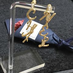  Bông Tai Chanel Bản To Màu Vàng Pha Lê Trắng (BN) 