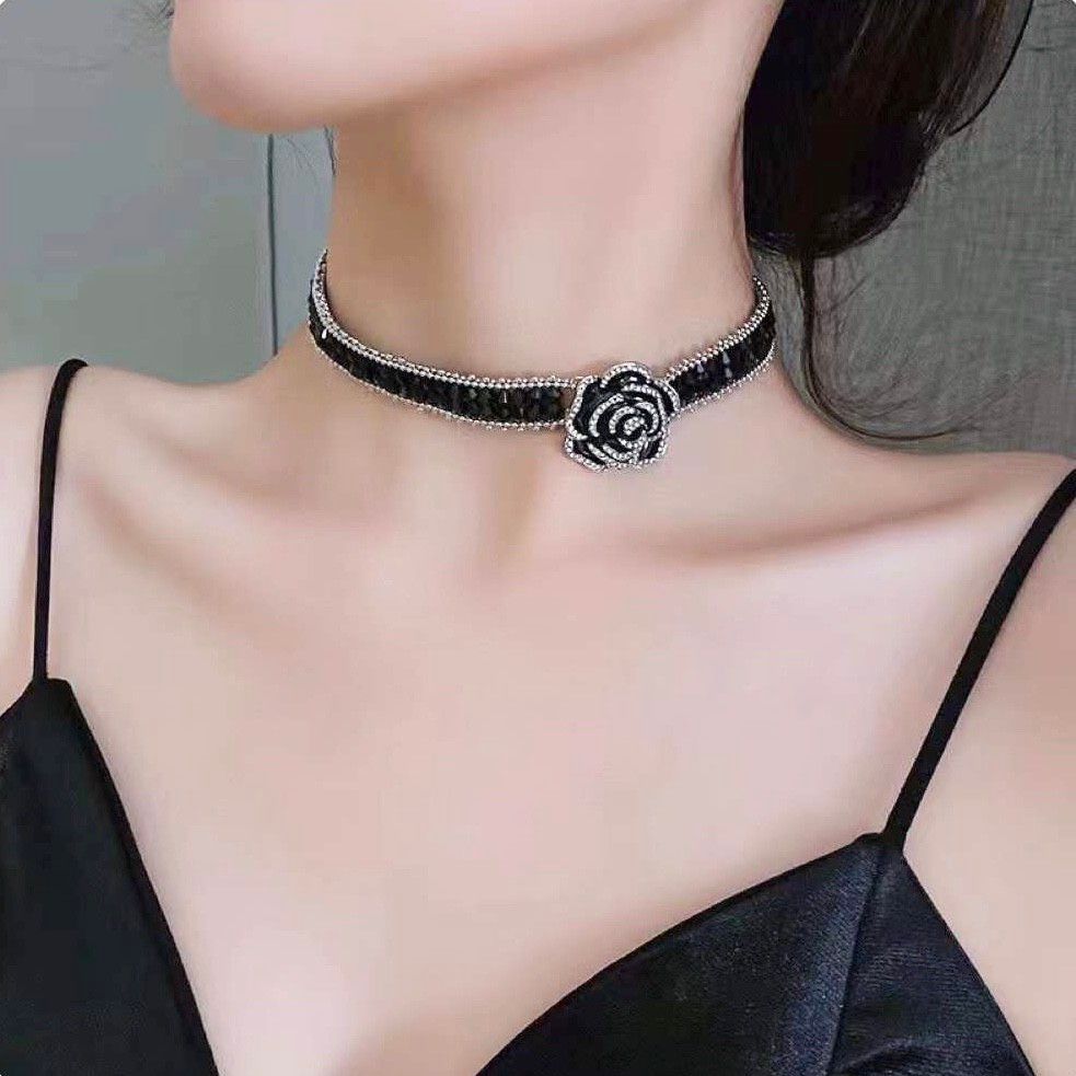  Bộ Trang Sức Hoa Hồng Đen - Vòng Cổ Choker, Vòng Tay & Bông Tai Bản To Pha Lê Đen Sang Trọng 