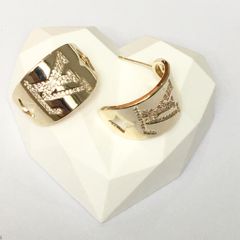  Bông Tai LV Bản To Ôm Vành Tai Màu Vàng Pha Lê Trắng (AB) 