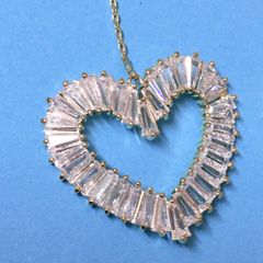  Bông Tai Tua Rua  Trái Tim Vàng Pha Lê Trắng (AM) 